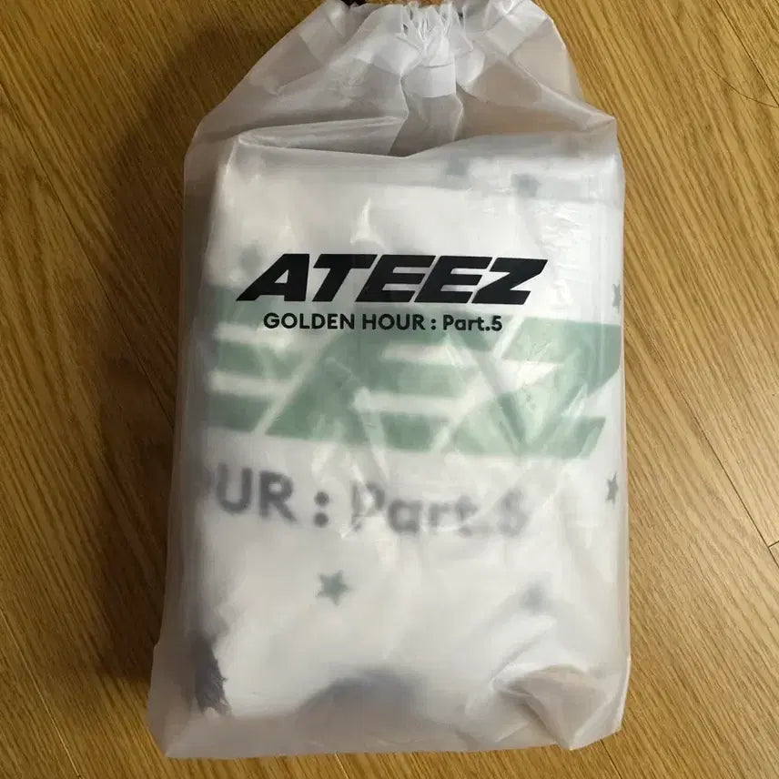 [BUNJANG] ATEEZ Golden Hour 5 BAD Official Goods Kit Pillow Cover / 에이티즈 골든아워5 BAD 공방 키트(베개 커버)