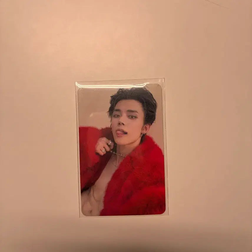 [BUNJANG] TXT Yeonjun NO LABELS Part 01 Photobook CD Set / 연준 NO LABELS 파트 01 포토북 CD 포함