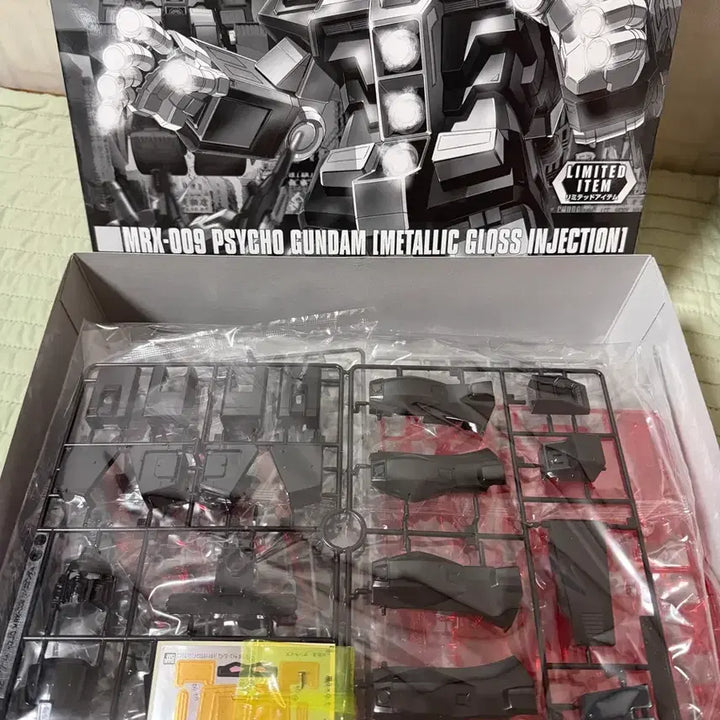 [BUNJANG] HG Psycho Gundam Metallic Gloss Injection Model Kit / HG 사이코 건담 메탈릭 글로스 인젝션