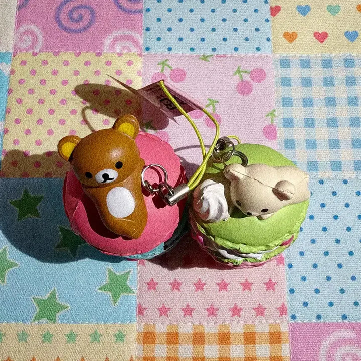 [BUNJANG] Rilakkuma &amp; Korilakkuma Macaron Dessert Keyring (2010) / 리락쿠마 코리락쿠마 마카롱 디저트 키링