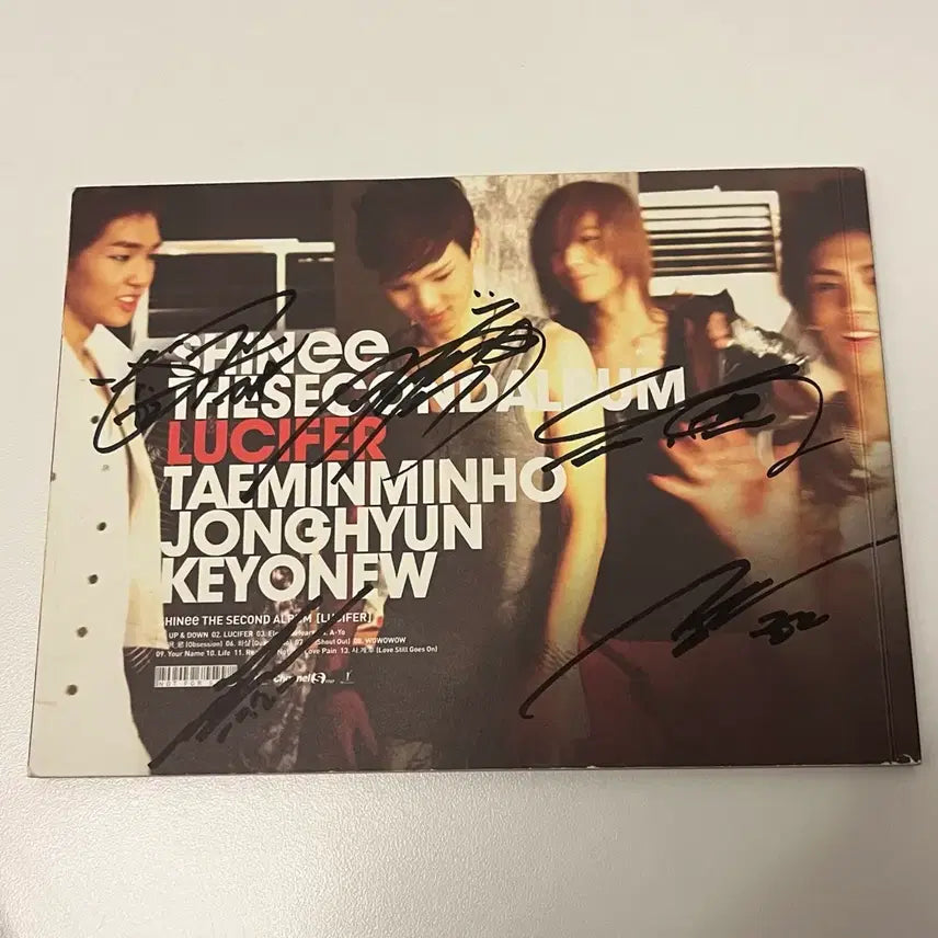 [BUNJANG] SHINee 2nd Album Lucifer Autographed Album / 샤이니 정규 2집 Lucifer 루시퍼 친필 사인 싸인 앨범