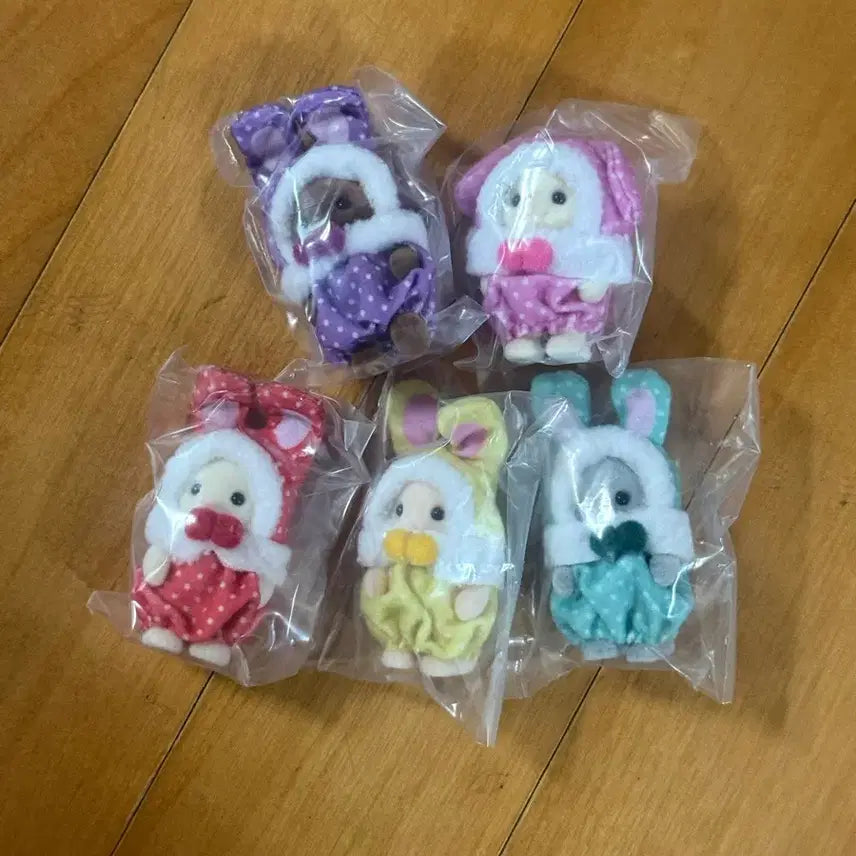 [BUNJANG] Sylvanian Families Colorful Rabbit Lottery Blind Pack Set (5 Types, Unsealed) / 풀셋) 미개봉 실바니안 패밀리 컬러풀 토끼 쿠지 블라인드팩 5종 세트