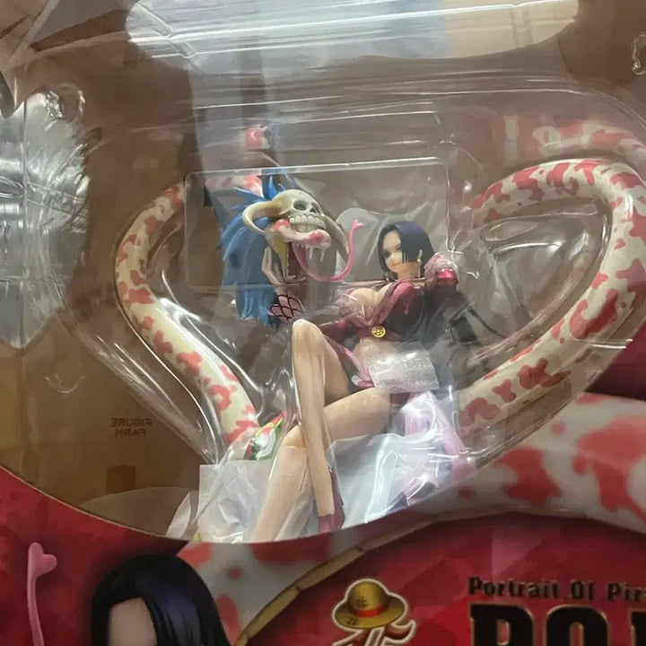 [BUNJANG] MegaHouse P.O.P NEO-MAX Boa Hancock Figure (Includes Carton Box) / 메가하우스 P.O.P NEO-MAX 보아 행콕 정품 (카톤박스 포함)