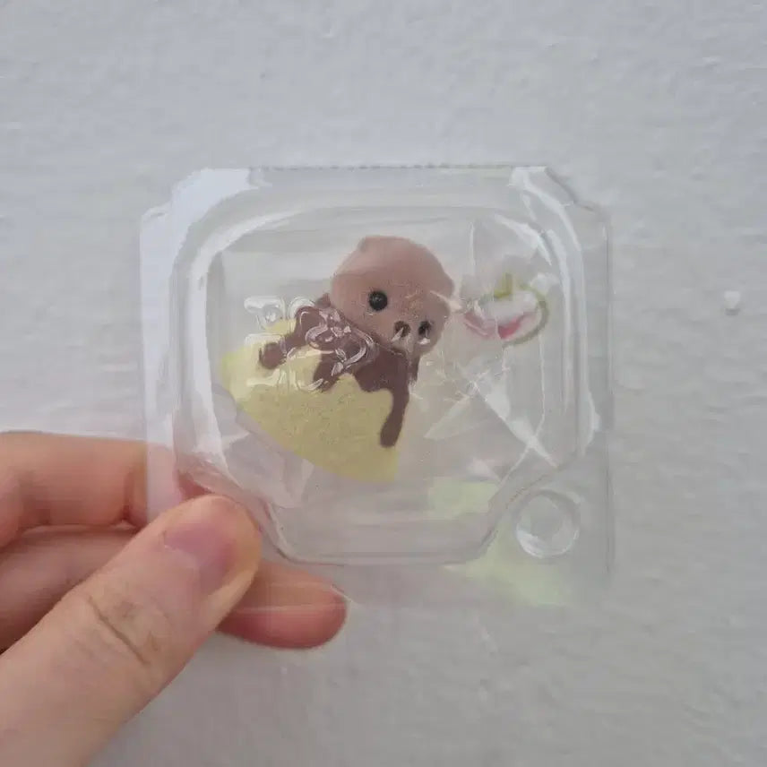 [BUNJANG] Sylvanian Families Happy Sweets Kuji Pudding Sea Otter Sealed / 실바니안 해피 스위츠 쿠지 푸딩 해달 미개봉
