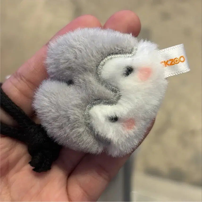 [BUNJANG] Stray Kids Bang Chan Stay Zone Gift Fan Pompom Keyring / 스트레이키즈 스키즈 스테이존 방찬 기프트 부채 폼폼키링