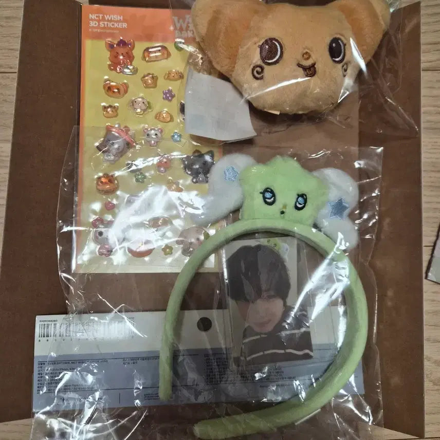 [BUNJANG] NCT WISH 3D Sticker Set, Everwish Wichyu Headband, Bakery Wish Doll Pang, Wishbook Sakuya / NCT WISH 3D 스티커 세트 + 에버위시 위츄 머리띠 + 베이커리 위시돌 팡이 + 위시북 사쿠야