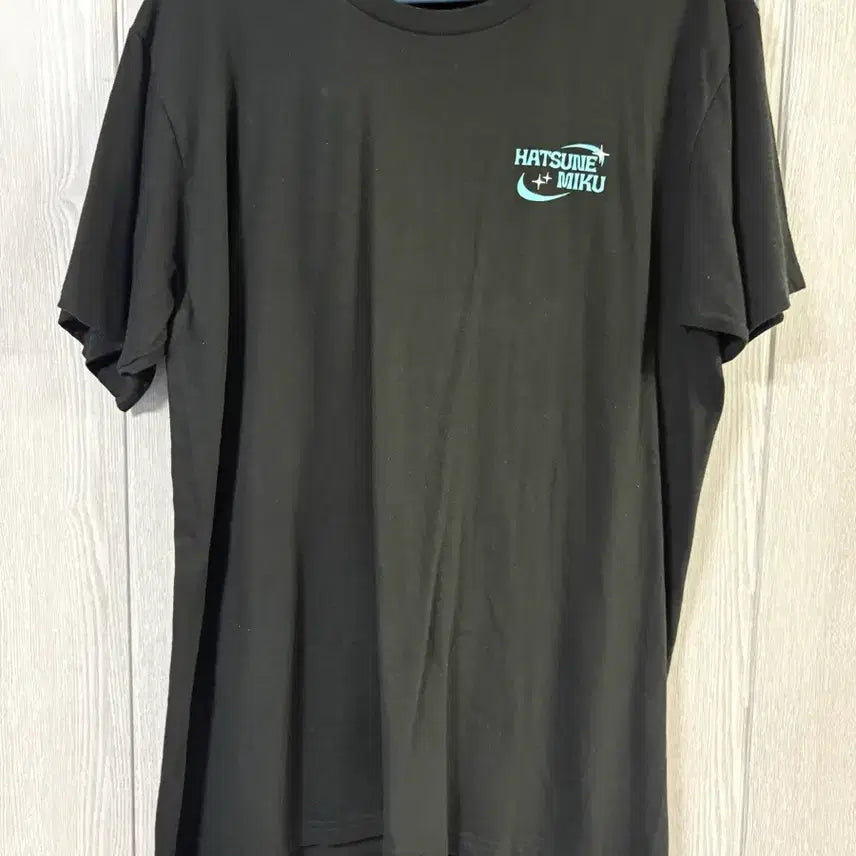 [BUNJANG] Hatsune Miku Vocaloid Pop-up T-Shirt L / 하츠네 미쿠 팝업 티셔츠 L 프로세카 보컬로이드 보카로