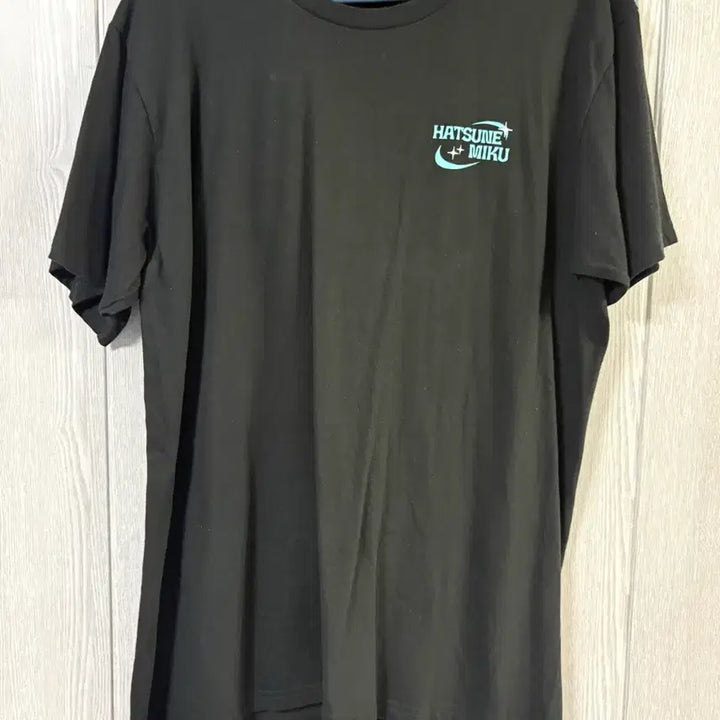 [BUNJANG] Hatsune Miku Vocaloid Pop-up T-Shirt L / 하츠네 미쿠 팝업 티셔츠 L 프로세카 보컬로이드 보카로