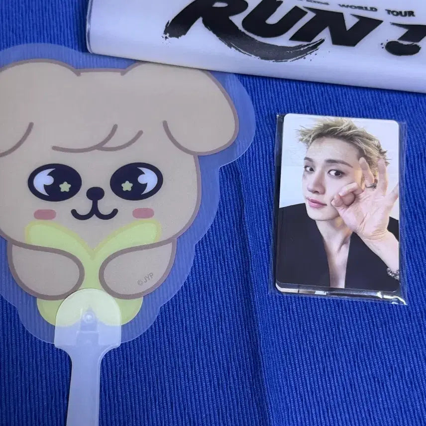 [BUNJANG] Run It Mak Mak Concert Photocard Set with Fan and Pouch / 런잇 막막 콘서트 기프트