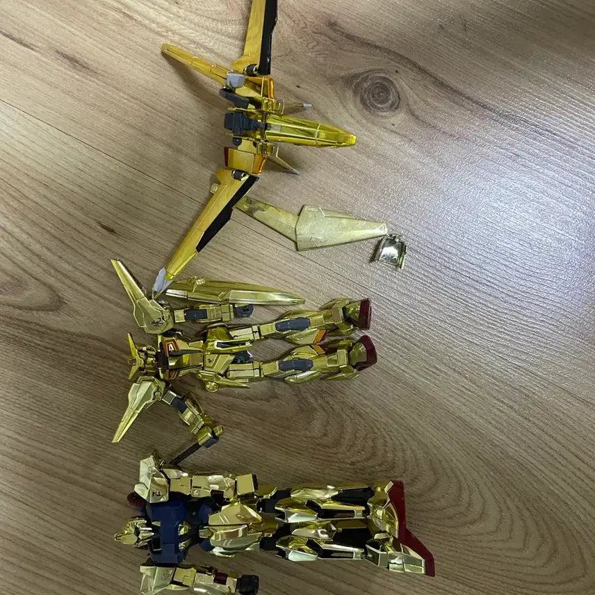 [BUNJANG] Gold Gundam 2 Types / 골드 건담 2종