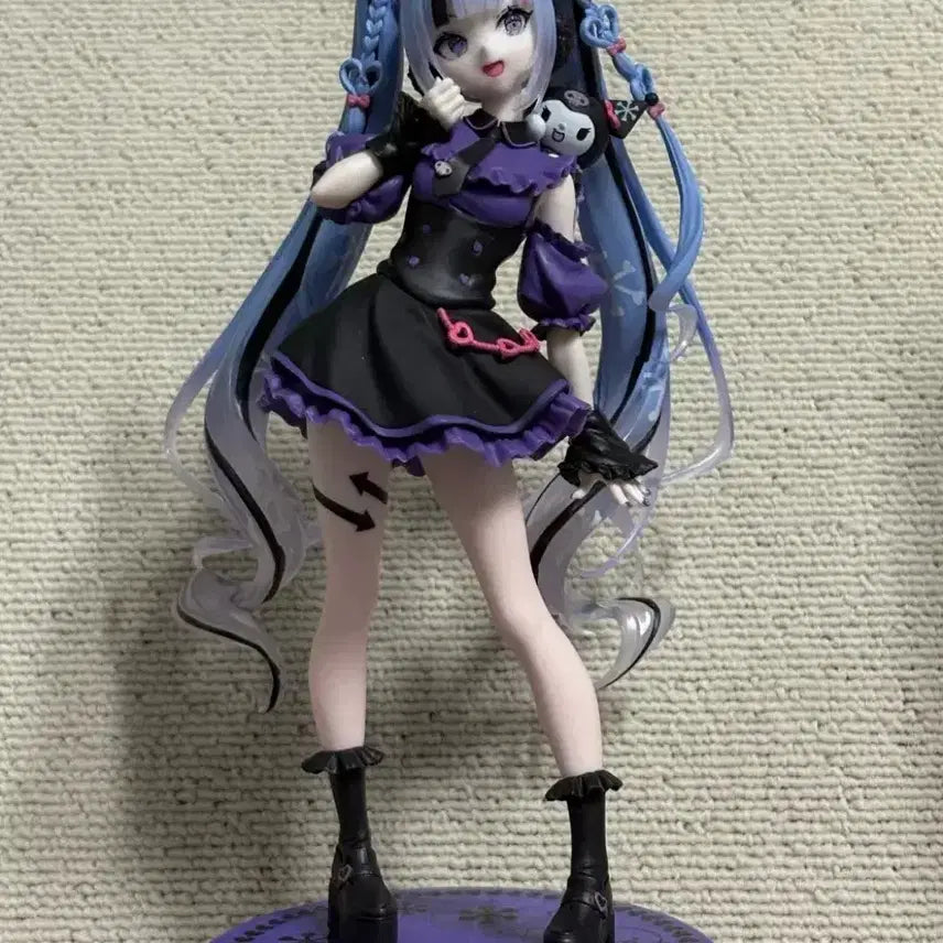 [BUNJANG] Hatsune Miku Yukimiku x Kuromi Vocaloid Sanrio Figure / 하츠네 미쿠 유키미쿠 쿠로미 피규어 프로세카 보컬로이드 보카로 산리오