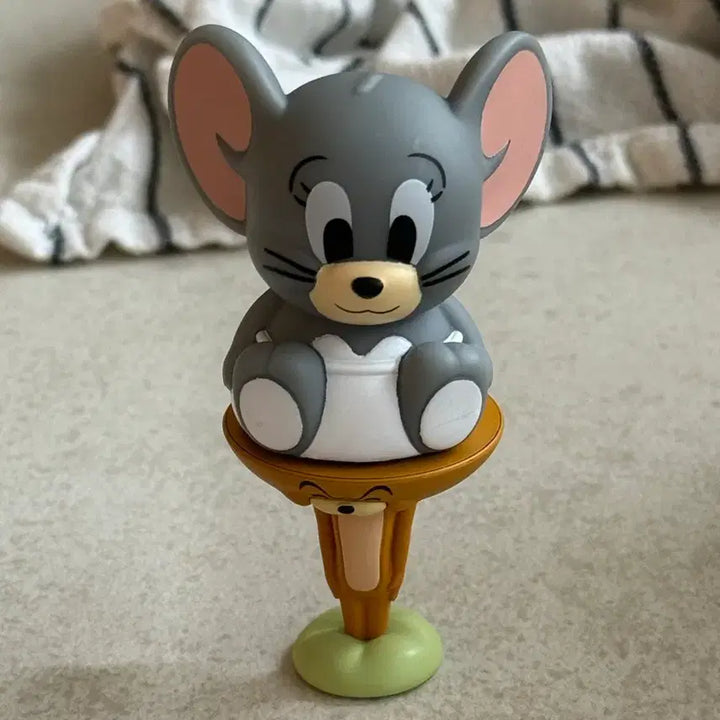 [BUNJANG] Tom and Jerry Tuffy Mood Lamp with Jerry Figure Bundle / 톰과제리 터피 무드등 , 제리 피규어 일괄