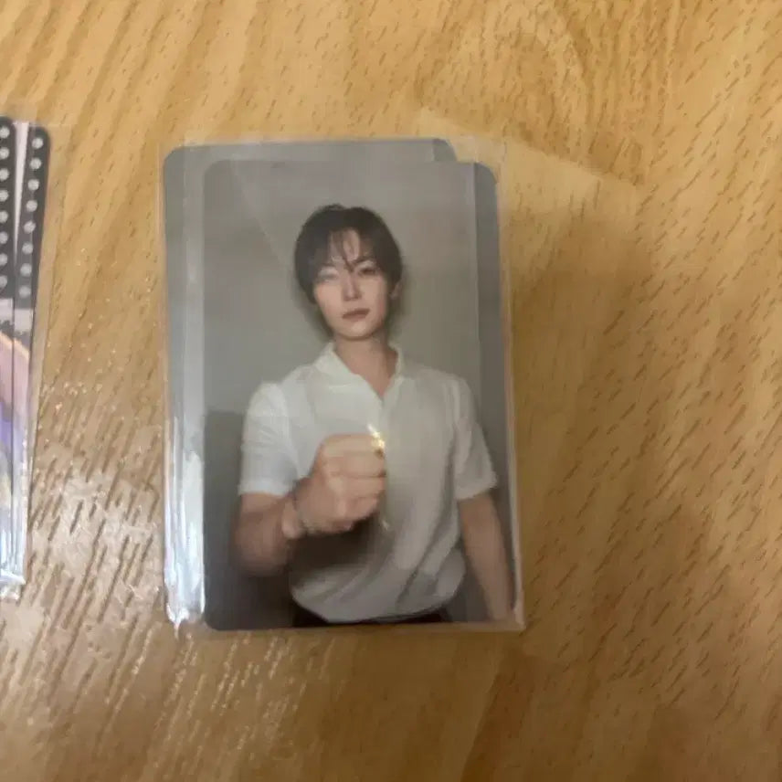 [BUNJANG] Stray Kids Lee Know This &amp; That Soundwave Lucky Draw 2nd Edition Photocard / 스트레이키즈 this&amp;that 사웨 럭드 2차 스키즈 오프라인 리노