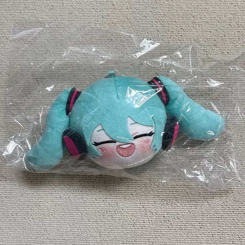 [BUNJANG] Hatsune Miku Plush Doll Keychain (Sealed) / 미개봉 하츠네 미쿠 인형 페이스 봉제 인형 키링 누이 홍대 미쿠 감사제 프로세카 아크릴