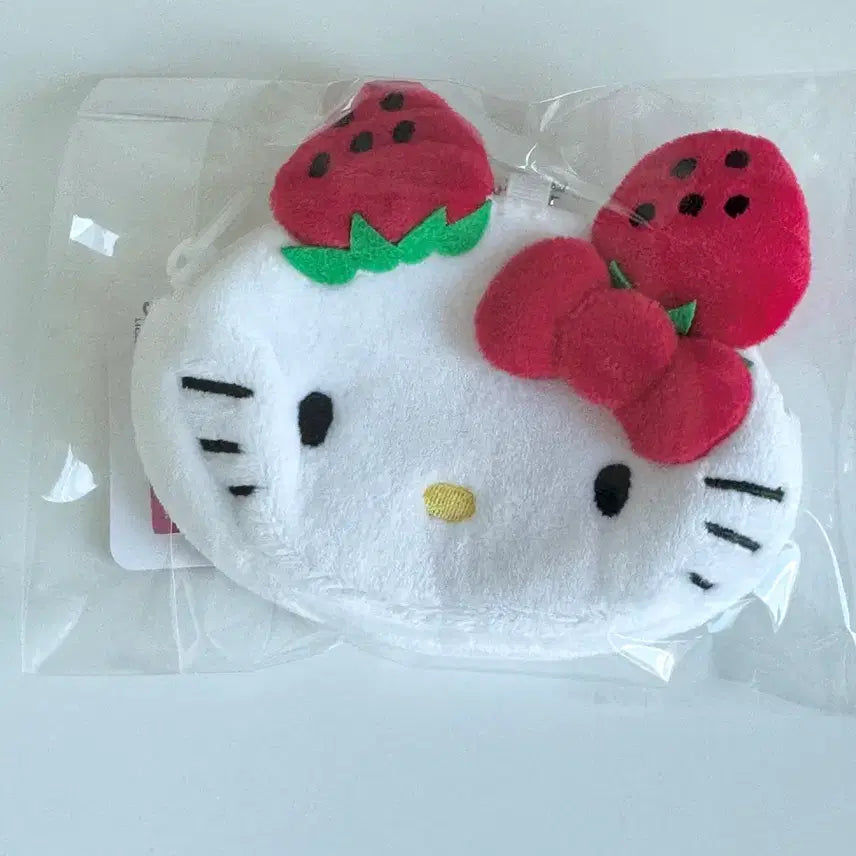 [BUNJANG] Hello Kitty Ichigoman Face Pouch Keychain / 헬로키티 이치고맨 얼굴 파우치키링 정품 미개봉 새상품