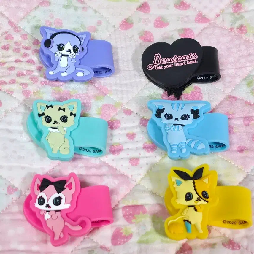[BUNJANG] Sanrio Beatcats BIG Rubber Cord Band Cable Holder Gacha Full Set (Discontinued) / 산리오 비트캣츠 Beatcats BIG 라버 코드밴드 케이블홀더 가챠 6종 풀세트 올클 단종