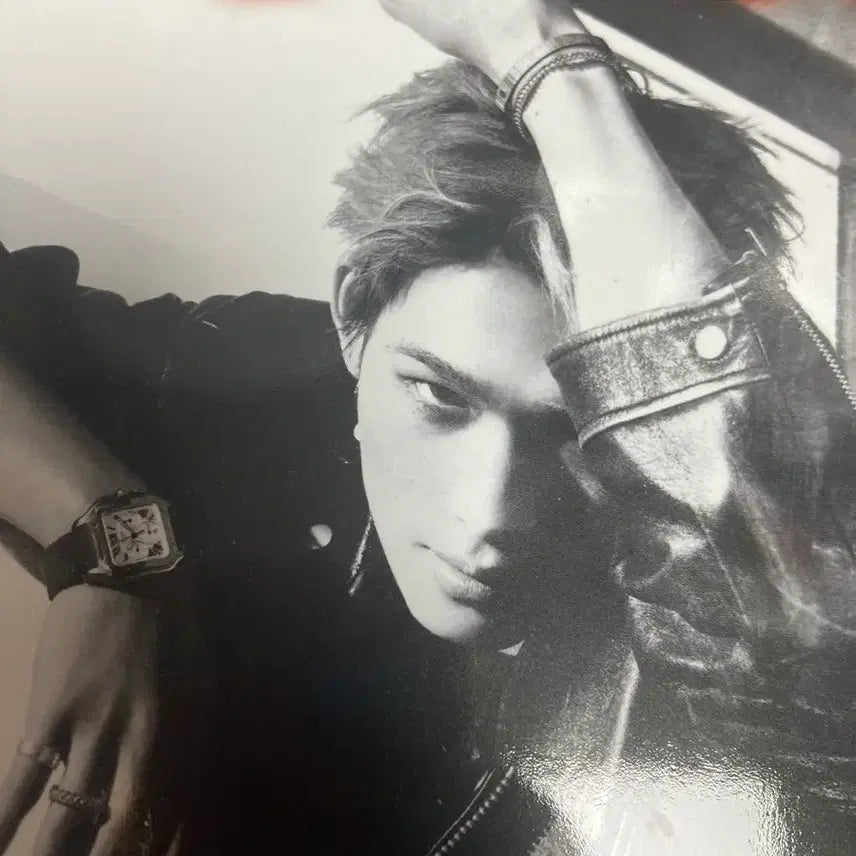 [BUNJANG] ENHYPEN Esquire Korea July 2026 Issue Photobook / 엔하이픈 화보(에스콰이어 코리아 2026년 7월호)