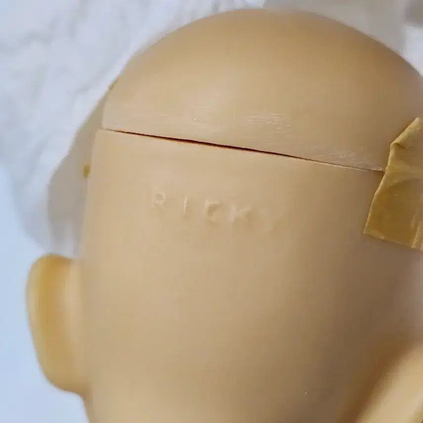 [BUNJANG] Unused Ball-Jointed Doll Head with Minor Discoloration / 구체관절인형 헤드 미사용