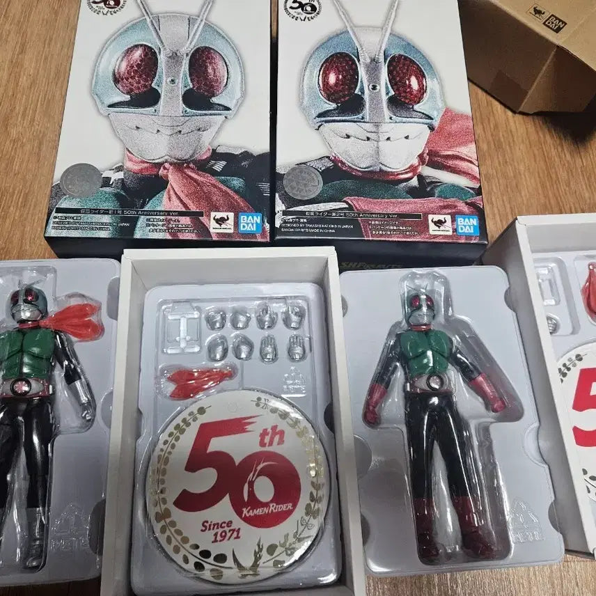[BUNJANG] Bandai Tamashii Nations S.H.Figuarts Kamen Rider Shin 1 &amp; Shin 2 50th Anniversary Ver. Set / SHF 진골제조법 가면라이더 신1호+신2호 50주년 버전
