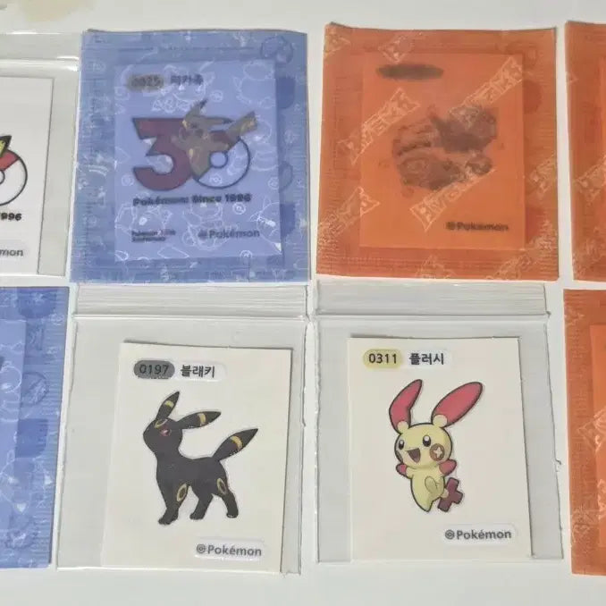[BUNJANG] Pokemon Stickers (Tteubuseal) - Pikachu, Bulbasaur, Scyther, Hoopa Artwork 30th Anniversary / 포켓몬스터 띠부씰 교환합니다! 30주년 아트워크 블래키 에브이 피카츄