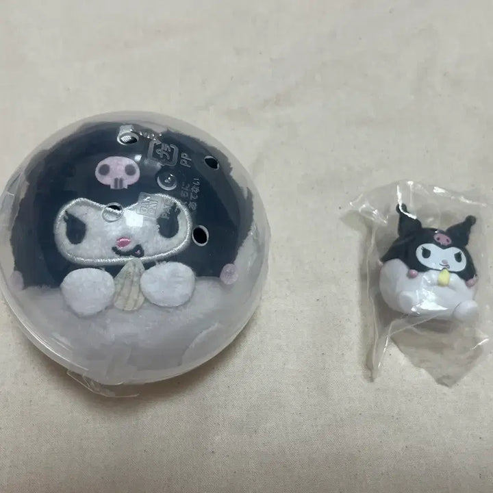 [BUNJANG] Kuromi Gacha Figure "Ate Too Much" Series / [새상품] 쿠로미 가챠 / 피규어 (너무 많이 먹어서 시리즈)