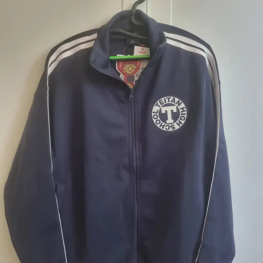 [BUNJANG] Detective Conan Teitan High School Track Jacket &amp; Pants Set / [미개봉] 스파오 X 명탐정코난 한정판 콜라보 테이탄 고교 트레이닝 셋업