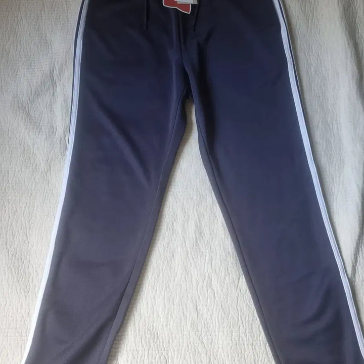 [BUNJANG] Detective Conan Teitan High School Track Jacket &amp; Pants Set / [미개봉] 스파오 X 명탐정코난 한정판 콜라보 테이탄 고교 트레이닝 셋업