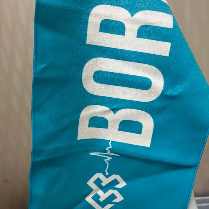 [BUNJANG] BTOB Cheering Stick (Nal-Bong) &amp; Slogan Bundle Set / 비투비 응원봉(나팔봉)+슬로건 판매