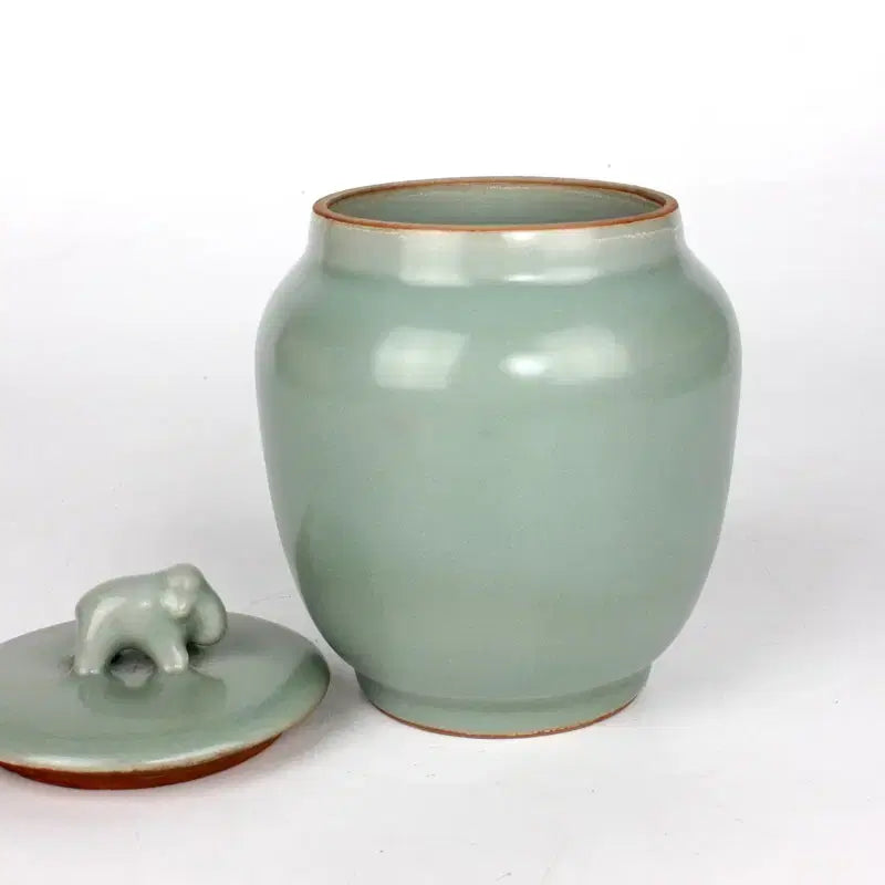 [BUNJANG] Yongcheon Kiln Buncheong Stoneware Elephant Lid Jar / 용천요 분청유코끼리단추뚜껑 항아리. 이벤트