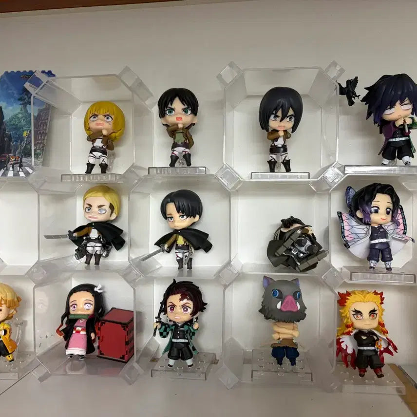 [BUNJANG] Attack on Titan Eren, Levi, Erwin, Mikasa, Hange, Armin Figure / 진격의 거인 에렌 리바이 엘빈 미카사 한지 아르민 피규어