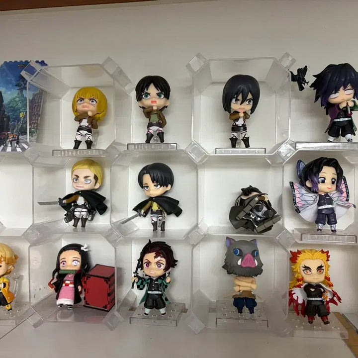 [BUNJANG] Attack on Titan Eren, Levi, Erwin, Mikasa, Hange, Armin Figure / 진격의 거인 에렌 리바이 엘빈 미카사 한지 아르민 피규어