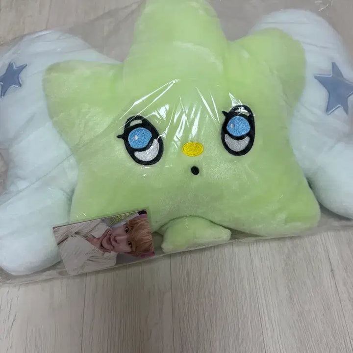 [BUNJANG] NCT WISH Yuu Nishimura Wichu Cushion (Sealed) / NCT WISH 엔시티 위시 유우시 위츄 wichu 쿠션 미개봉 양도