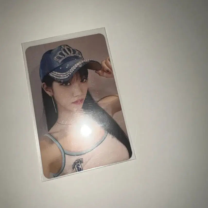 [BUNJANG] Le Sserafim Kazuha Crazy Yeti Mall Photocard / 르세라핌 카즈하 크레이지 예티몰 포카 판매양도