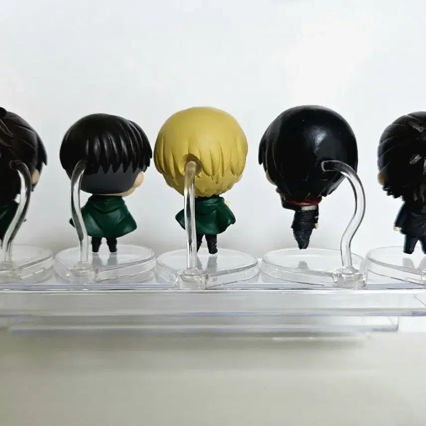 [BUNJANG] Attack on Titan Standing Figure Collection Set (Eren, Levi, Mikasa, Armin, Hange) / 5종 세트) 진격의거인 스탠딩 피규어 컬렉션/ 에렌 리바이 미카사 아르민 한지