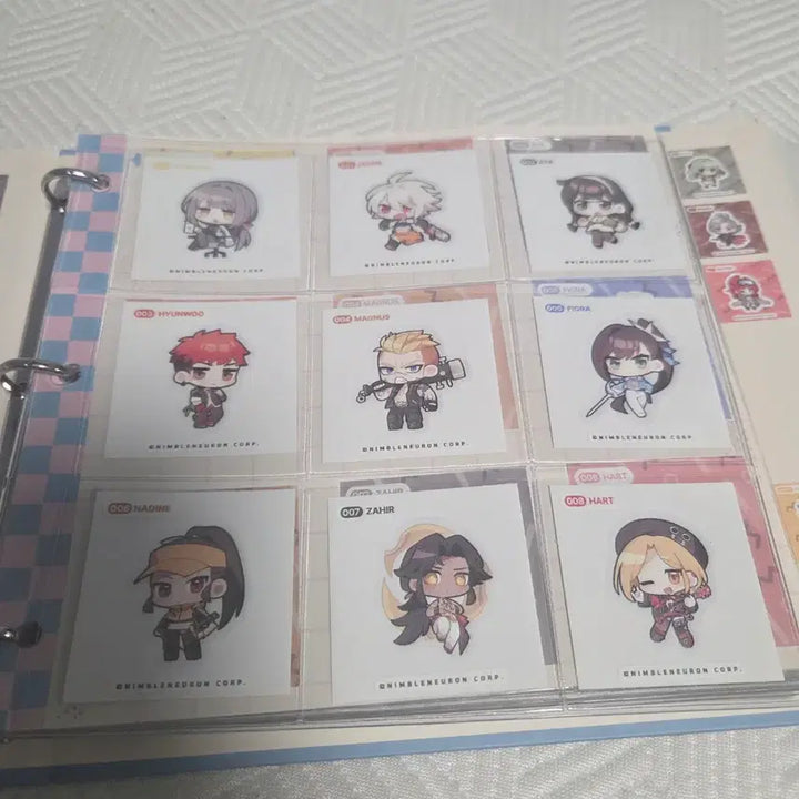 [BUNJANG] Eternal Return 2nd Anniversary Seal Collection (Includes Collection Book) / 이터널리턴 2주년 띠부씰 풀컬렉 (컬렉북 포함)