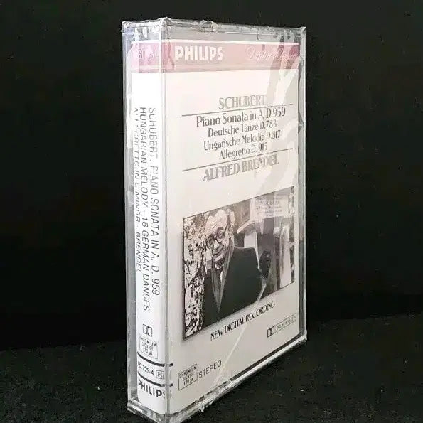 [BUNJANG] Schubert Piano Sonatas and Dances Alfred Brendel Cassette Tape [Sealed] / 슈베르트 피아노 소나타 알프레드 브렌델 카세트 테이프 [미개봉]