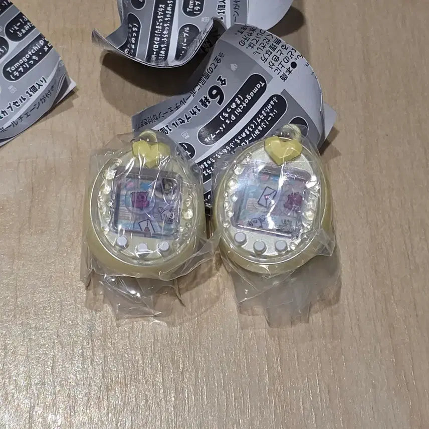 [BUNJANG] Tamagotchi Gacha Shaka Shaka Series 3 Piece Yellow / 다마고치 가챠 샤카샤카 3탄 피스 옐로우