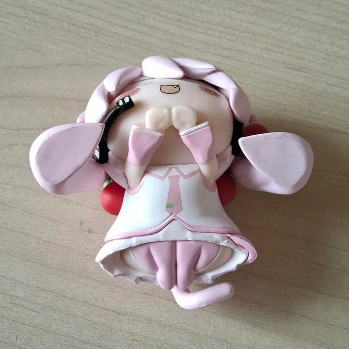 [BUNJANG] Hatsune Miku Ohiruneko Sakura Ver. Figure / 하츠네 미쿠 오히루네코 사쿠라ver 피규어