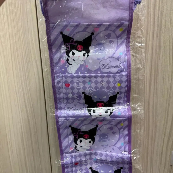 [BUNJANG] Kuromi 4-Tier Wall Pocket Organizer / 쿠로미 벽걸이 4단 월포켓 새상품