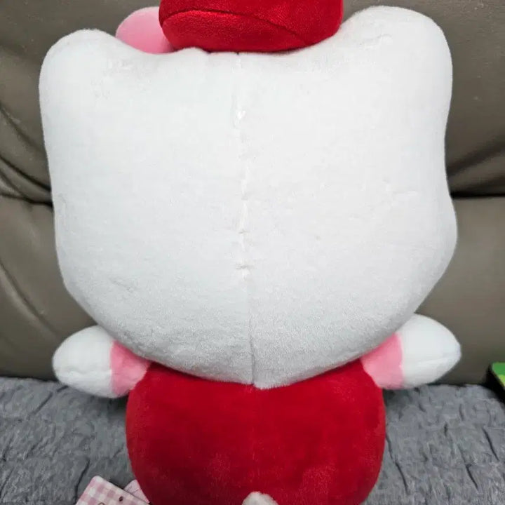[BUNJANG] Hello Kitty Red Overalls Doll (Approx. 34cm) / 헬로키티 인형 빨간멜빵