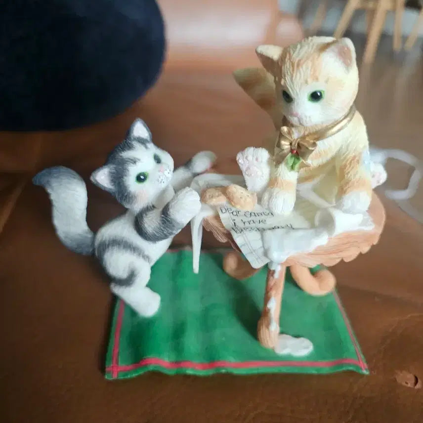 [BUNJANG] Vintage Cat Figurines Set / 고양이 인형 2마리 피겨린 빈티지