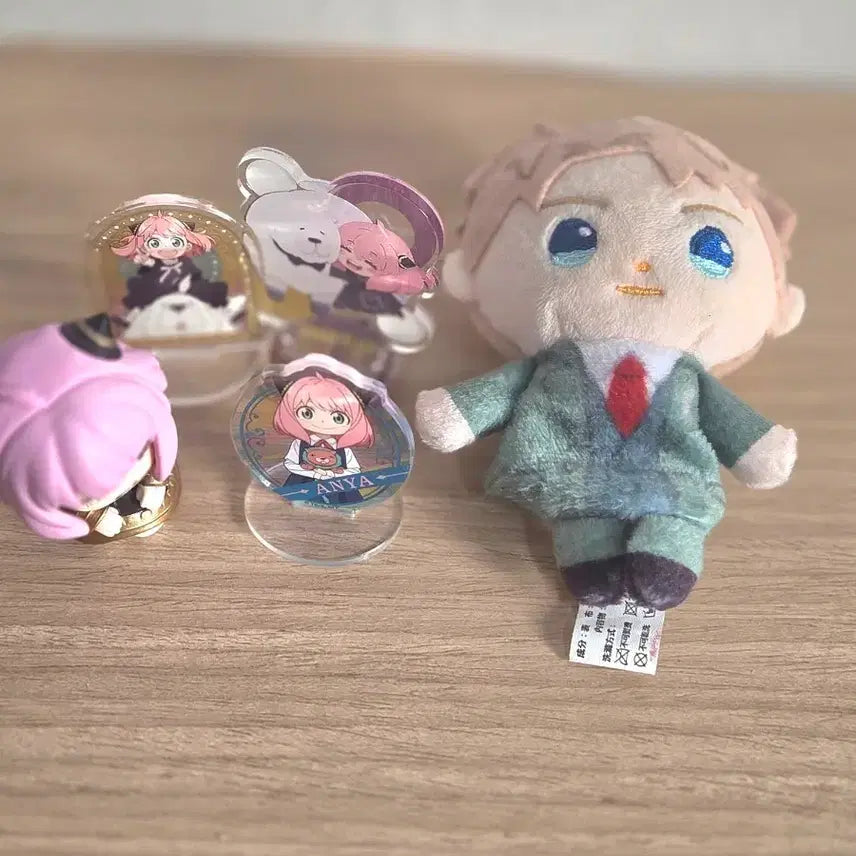 [BUNJANG] Spy x Family Anya &amp; Loid Plush, Acrylic Stand, and Figure Bundle Set / 스파패 로이드 인형+ 아냐 아크릴+아냐피규어 일괄세트