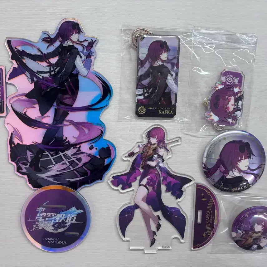[BUNJANG] Honkai: Star Rail Kafka Acrylic Stand, Keyring, Can Badge Bundle Set / [일괄] 붕스 붕괴스타레일 카프카 아크릴, 키링, 캔뱃지