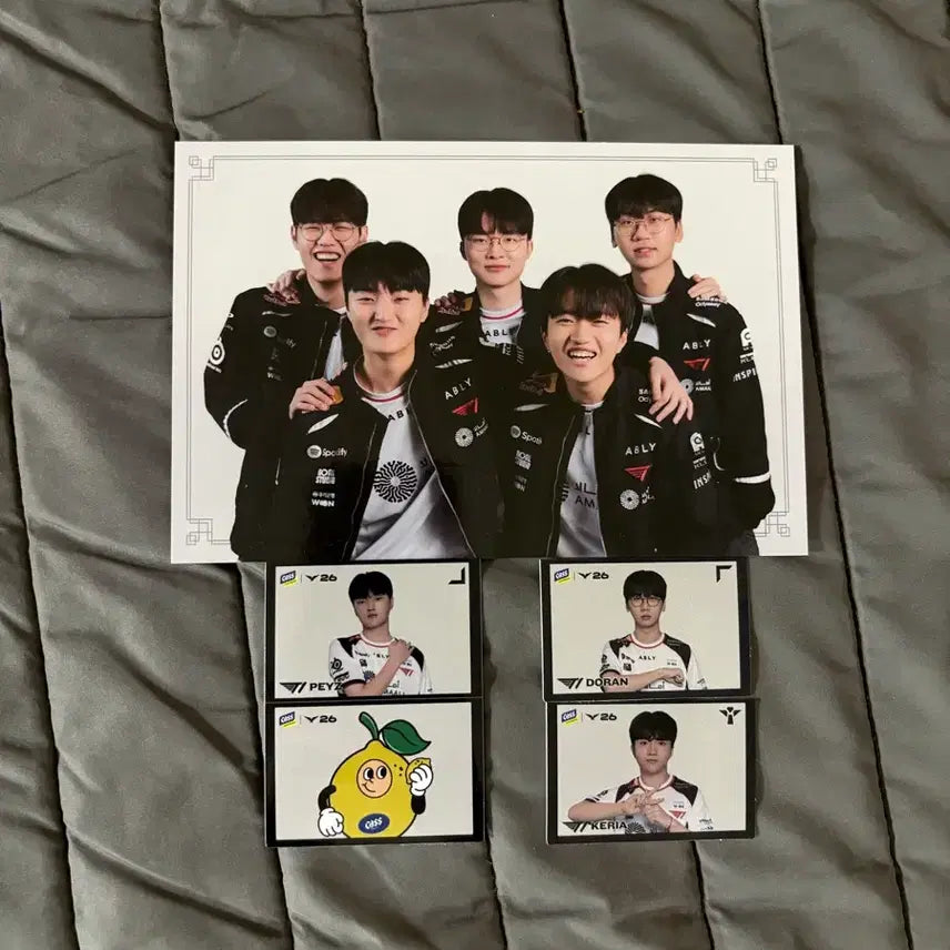 [BUNJANG] T1 Faker Keria Zeus Gumayusi Photocard Bundle Set / 카스 포토 스티커 + 암행천문 엽서 티원 도란 케리아 페이즈 T1