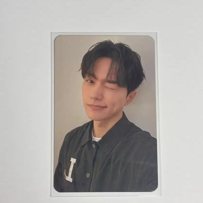 [BUNJANG] Kim Myung Soo Windbreaker MD Photocard / 김명수 엠디 바람막이 포카 판매합니다
