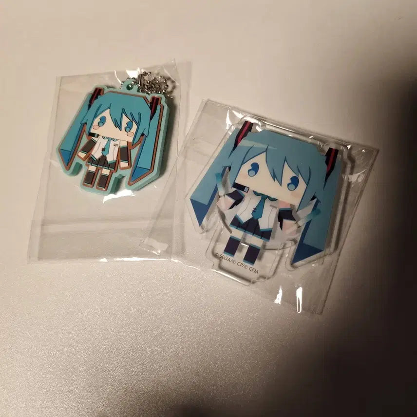 [BUNJANG] Hatsune Miku Tofu Strap Keychain &amp; Acrylic Stand Set / 하츠네 미쿠 두부 스트랩 키링 아크릴스탠드 프로세카