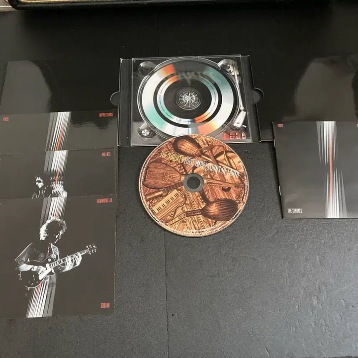 [BUNJANG] The Strokes - First Impressions of Earth (Limited Edition 3rd Album CD) / 스트록스-3집 리미티드에디션 CD
