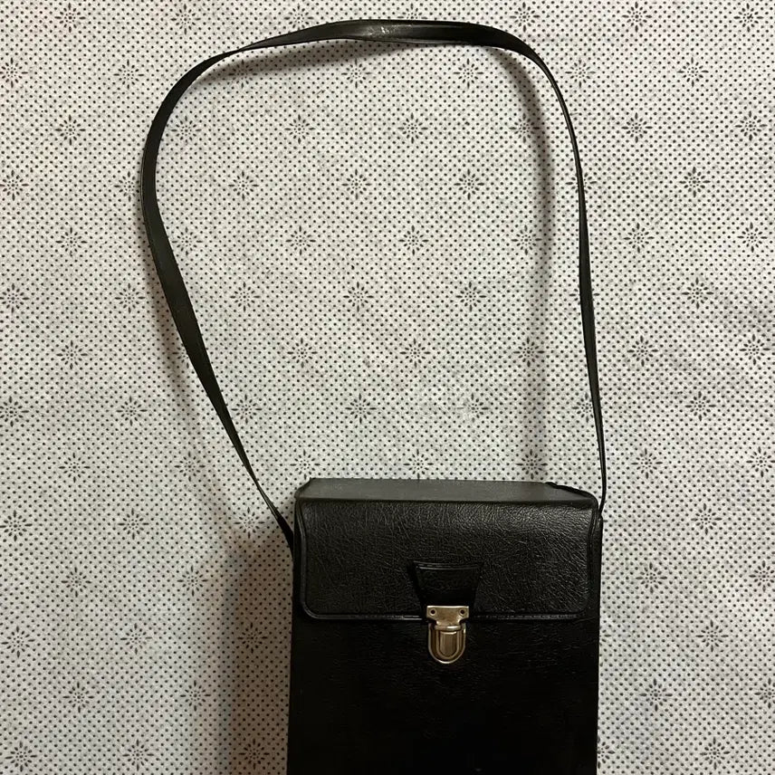 [BUNJANG] 1976 Polaroid Camera Case (Camera Not Included) - Prop / 50년 된 1976년 플라로이드 카메라 통 (카메라없음) 연극 영화 소품용 상태 양호