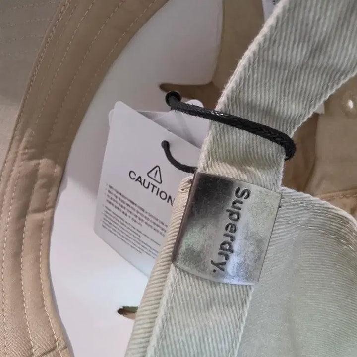 [BUNJANG] Park Jihoon x Superdry Collaboration Beige Hat / 박지훈 슈퍼드라이 콜라보 모자 베이지 새상품 원가 이하 양도