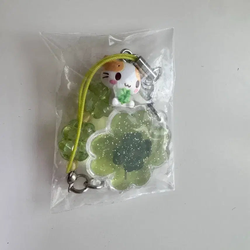 [BUNJANG] Sanrio Heisei Four-Leaf Clover Marshmallow Strap (New, Sealed) / 산리오 헤이세이 네잎클로버 스트랩 마슈마로 새상품 미개봉
